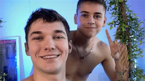 May 20, 2023 · Some of our favorite queer TikTok stars we think you should start following are Chris Stanley (StanChris), Art Bezrukavenko (itsartiomboy), and Josh Bigosh (Ottersquater). These three handsome and talented men are in touch with the queer landscape with the perfect mix of humor, skits, modeling, and interview segments. 